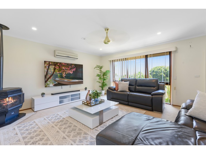 4 Dawson Court, Endeavour Hills VIC 3802