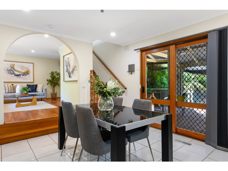 4 Dawson Court, Endeavour Hills VIC 3802