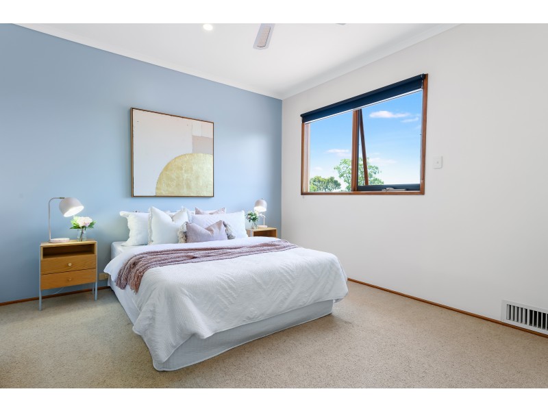 4 Dawson Court, Endeavour Hills VIC 3802