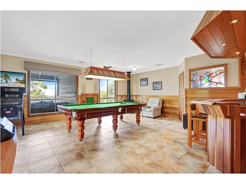 19 Georgette Crescent, Endeavour Hills VIC 3802