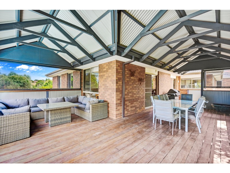 19 Georgette Crescent, Endeavour Hills VIC 3802