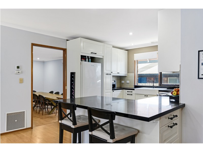 5 Wingate Court, Endeavour Hills VIC 3802