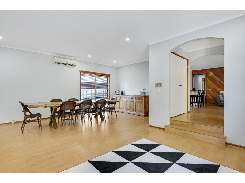 5 Wingate Court, Endeavour Hills VIC 3802