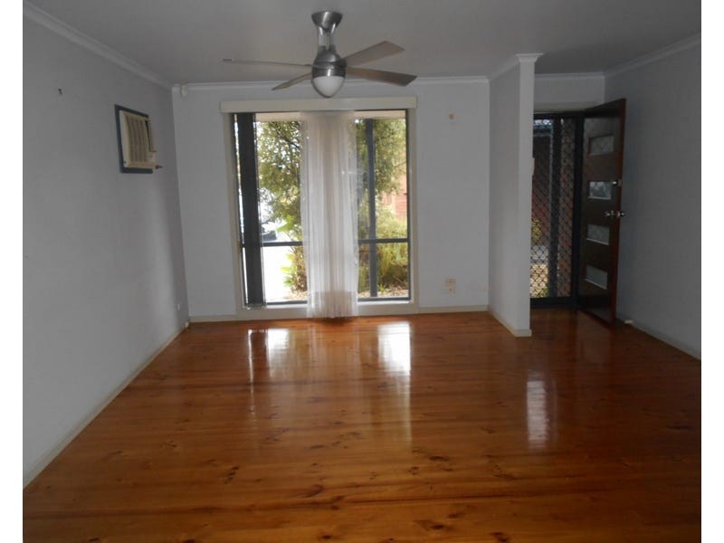 2/14 Bramwell Close, Endeavour Hills VIC 3802