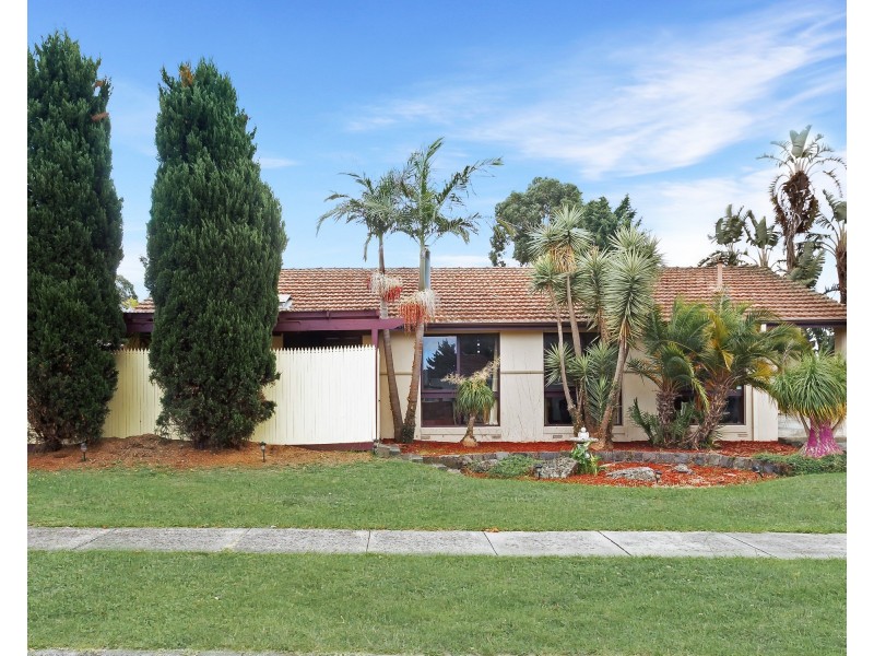 5 Adamson Drive, Endeavour Hills VIC 3802