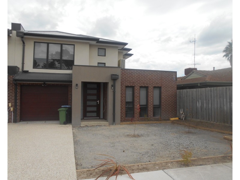 12 James Cook Drive, Endeavour Hills VIC 3802