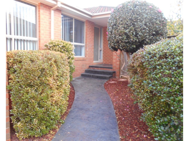 2/13 Landhill Court, Hallam VIC 3803