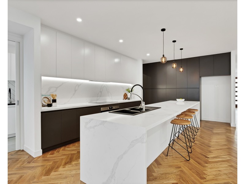 38 Crossdale Rise, Endeavour Hills VIC 3802