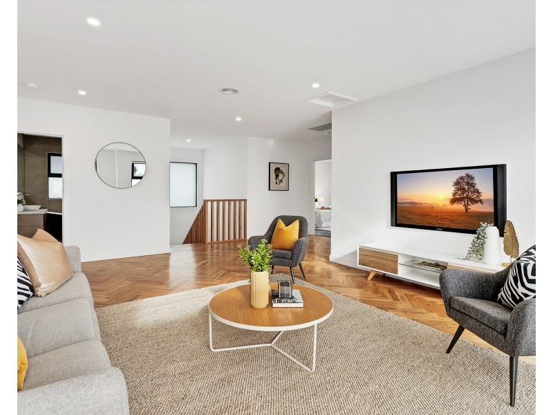 38 Crossdale Rise, Endeavour Hills VIC 3802