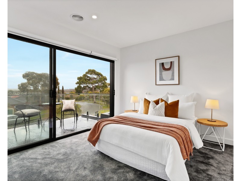 38 Crossdale Rise, Endeavour Hills VIC 3802