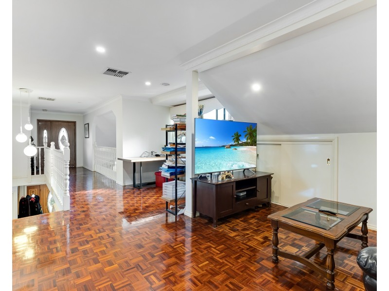 12 Frangipani Close, Endeavour Hills VIC 3802