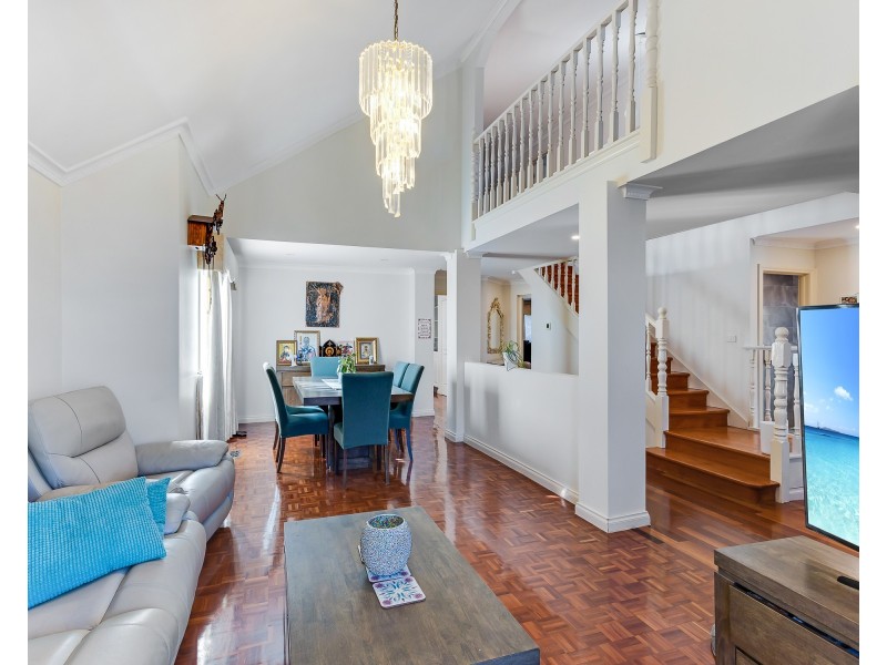 12 Frangipani Close, Endeavour Hills VIC 3802