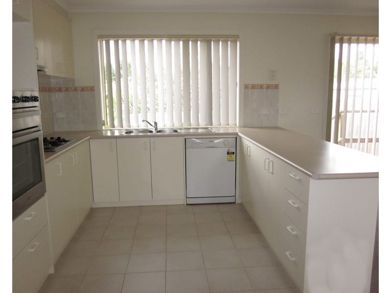 2/5 Dorgan Court, Endeavour Hills VIC 3802