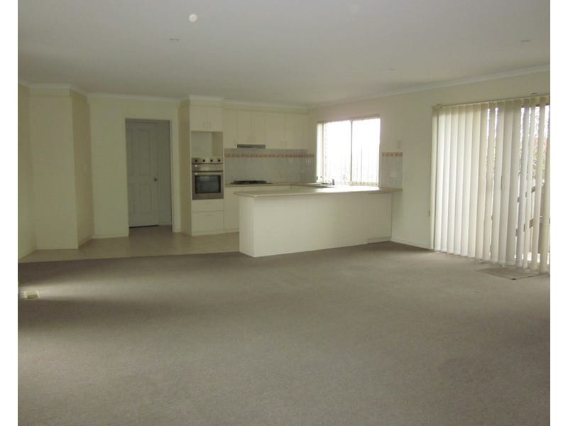 2/5 Dorgan Court, Endeavour Hills VIC 3802