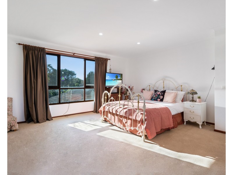 10 Tufnel Court, Endeavour Hills VIC 3802