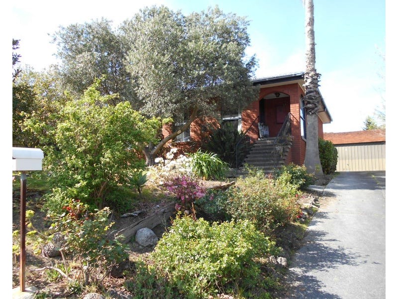 22 Ponto Court, Endeavour Hills VIC 3802