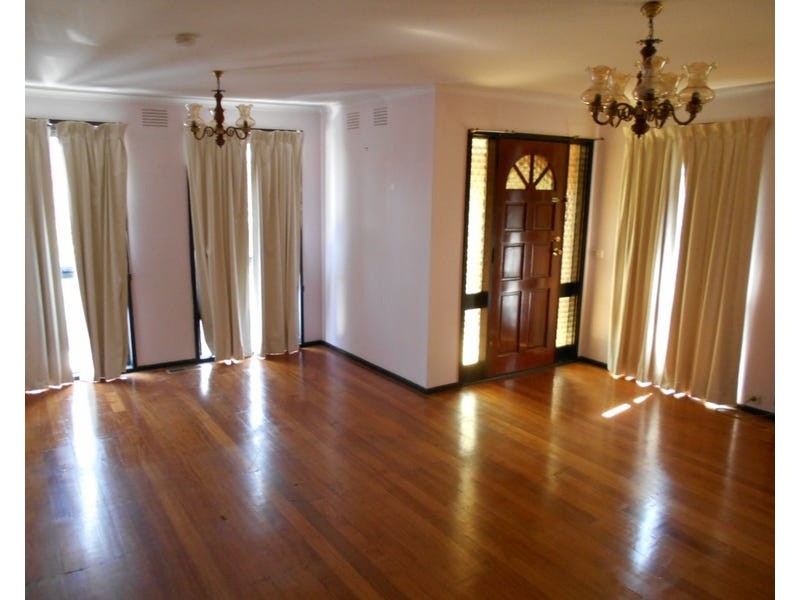 22 Ponto Court, Endeavour Hills VIC 3802