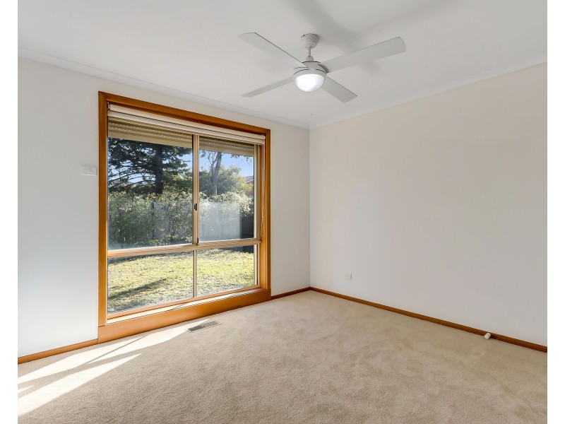 14 Steeple Place, Endeavour Hills VIC 3802