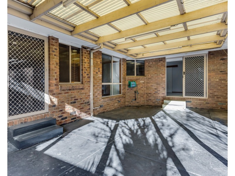 14 Steeple Place, Endeavour Hills VIC 3802