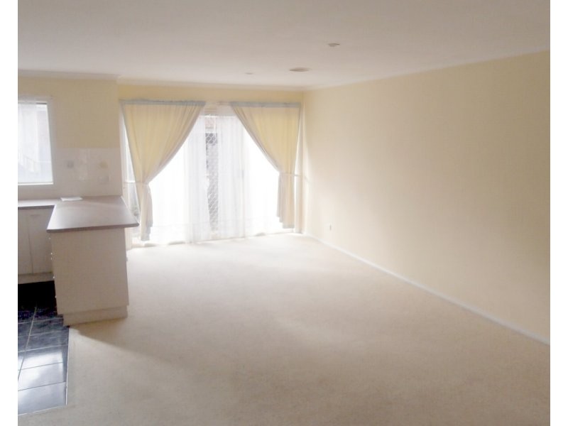 2/37 Hammond Road, Dandenong VIC 3175
