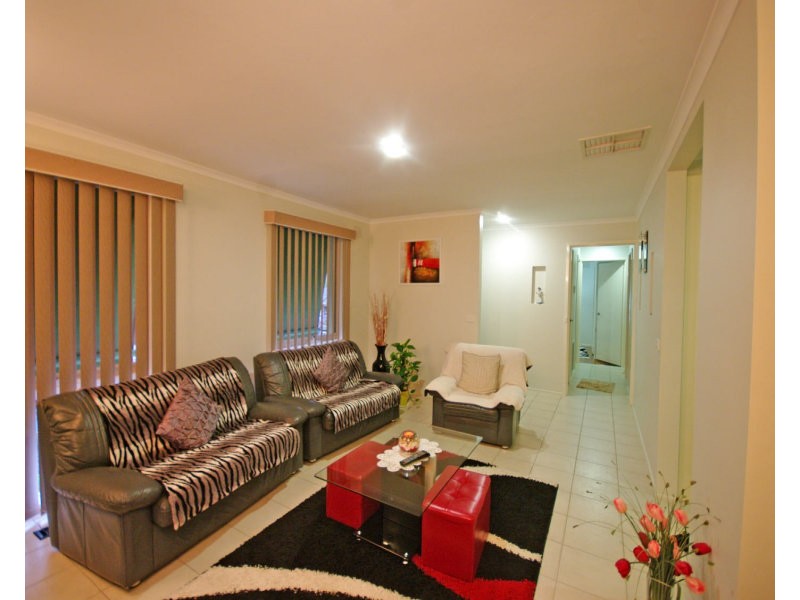 1 Ponto Court, Endeavour Hills VIC 3802