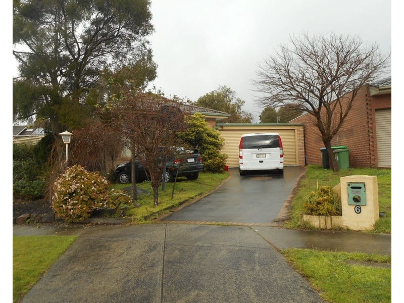 6 McKillop Place, Endeavour Hills VIC 3802