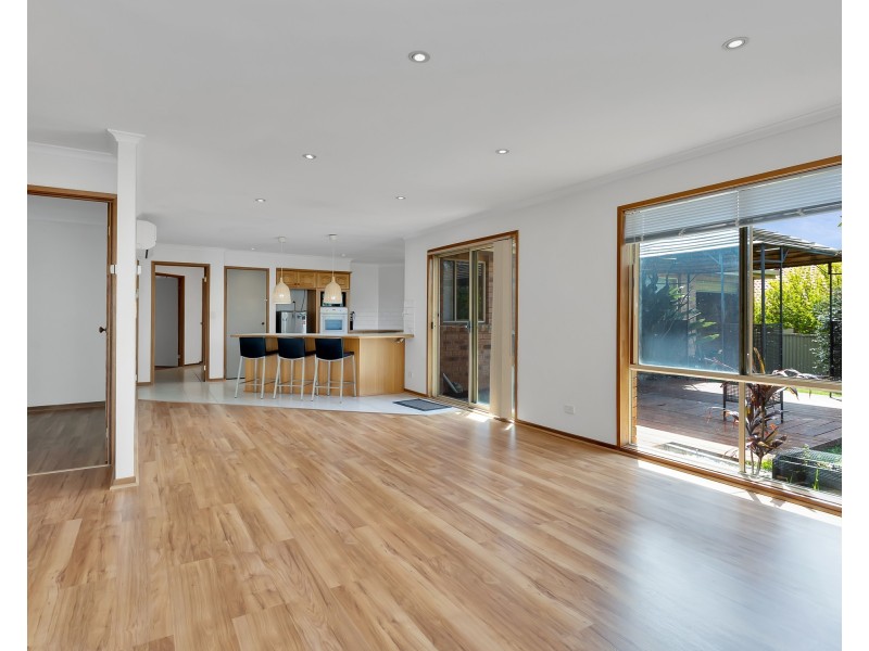 7 Mildura Crescent, Endeavour Hills VIC 3802