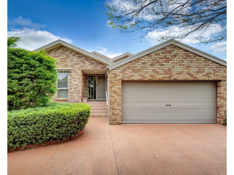 7 Erica Close, Endeavour Hills VIC 3802