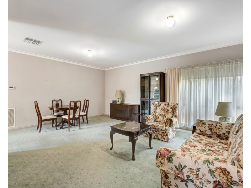 7 Erica Close, Endeavour Hills VIC 3802