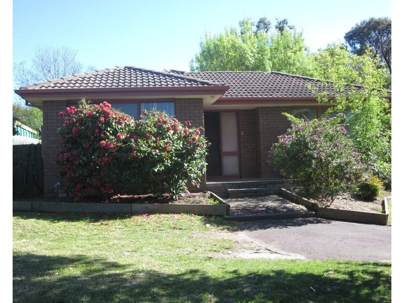 7 Grove End Road, Endeavour Hills VIC 3802