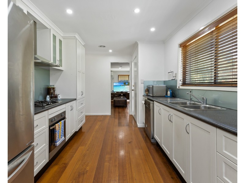 25 Scotsburn Way, Endeavour Hills VIC 3802