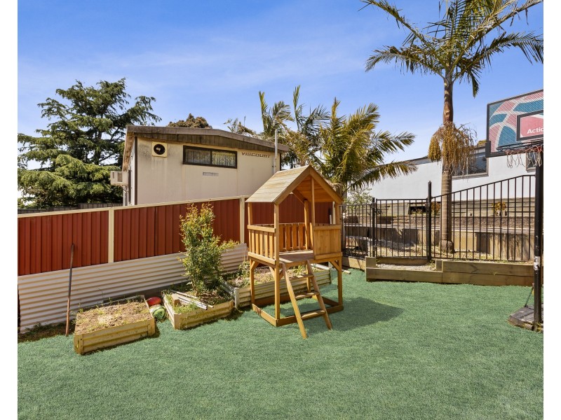 25 Scotsburn Way, Endeavour Hills VIC 3802