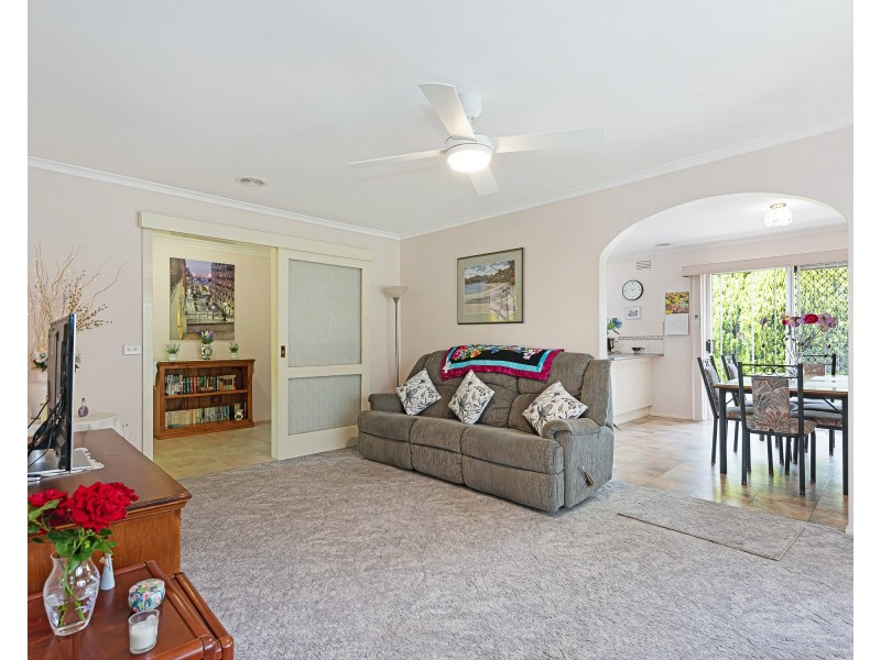 79 Charles Green Avenue, Endeavour Hills VIC 3802