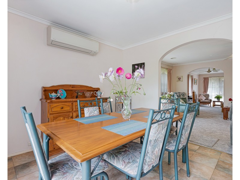 79 Charles Green Avenue, Endeavour Hills VIC 3802