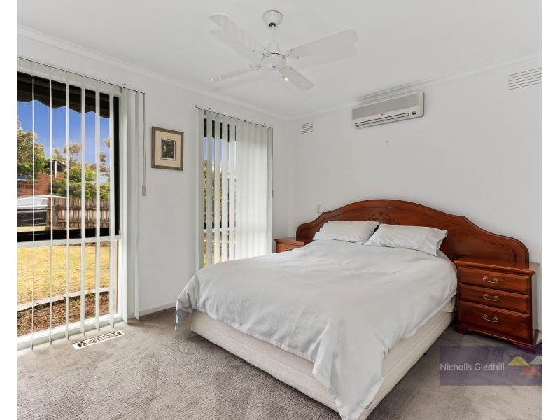6 Tasman Place, Endeavour Hills VIC 3802