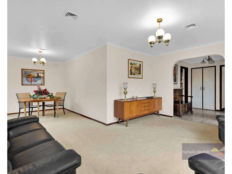 2 Salicina Court, Endeavour Hills VIC 3802