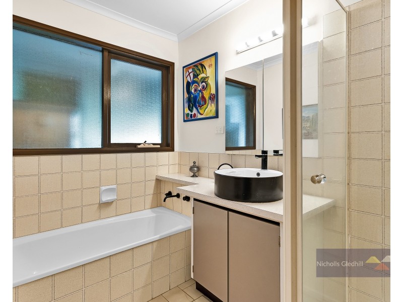 2 Salicina Court, Endeavour Hills VIC 3802