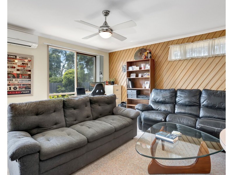 2/4 Bride Avenue, Hampton Park VIC 3976