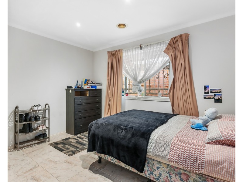 13 Frangipani Close, Endeavour Hills VIC 3802