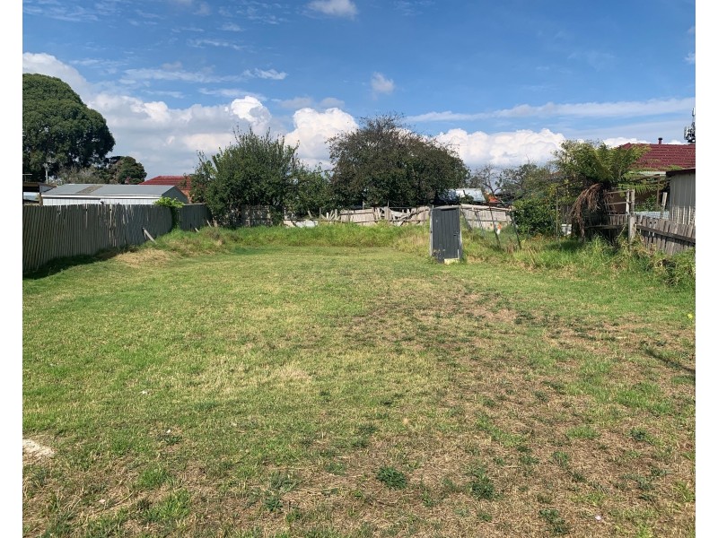 1 Roberts Street, Noble Park VIC 3174