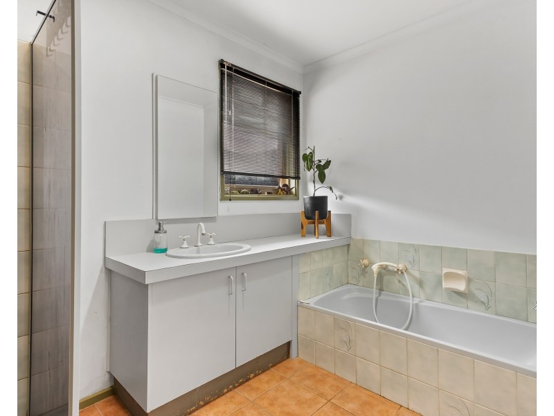 7 Glasgow Court, Endeavour Hills VIC 3802