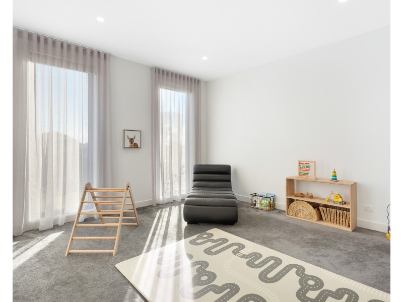 38 Crossdale Rise, Endeavour Hills VIC 3802