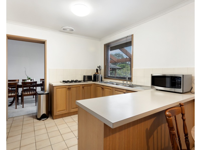 1 Harrow Place, Endeavour Hills VIC 3802