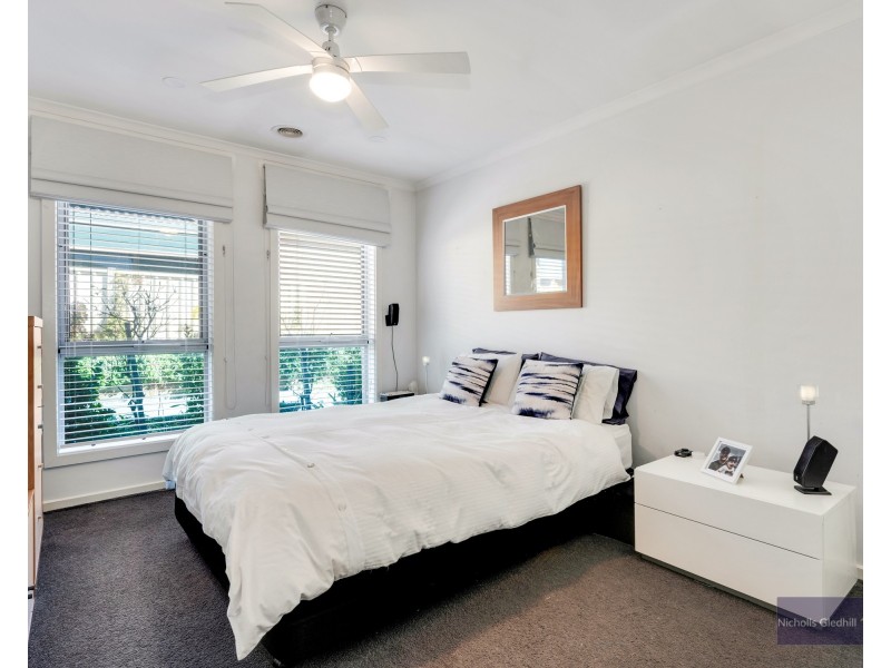 2/8 Kassan Gardens, Endeavour Hills VIC 3802