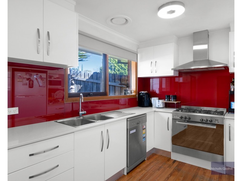 50 Mossgiel Park Drive, Endeavour Hills VIC 3802