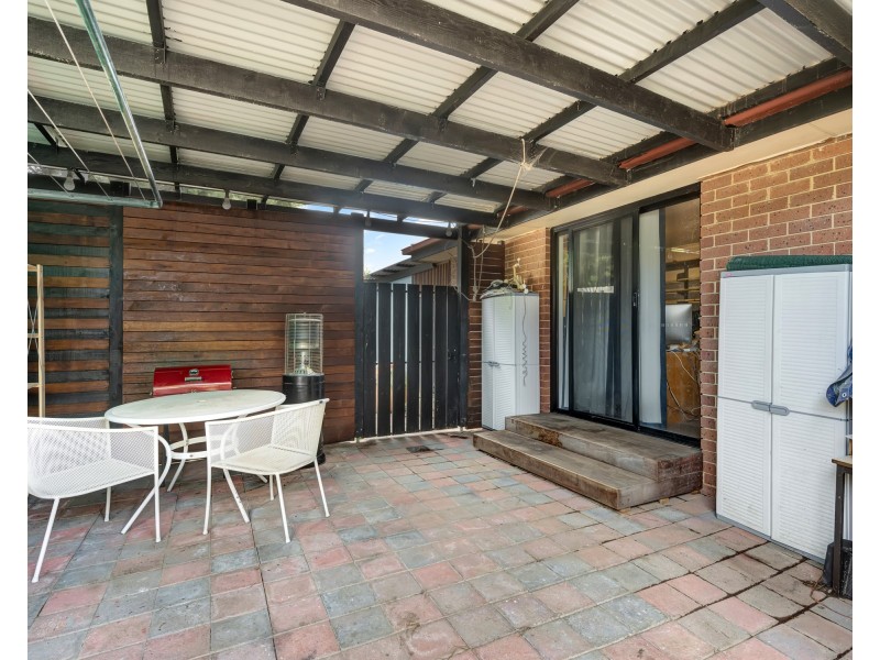 20 Monteith Crescent, Endeavour Hills VIC 3802