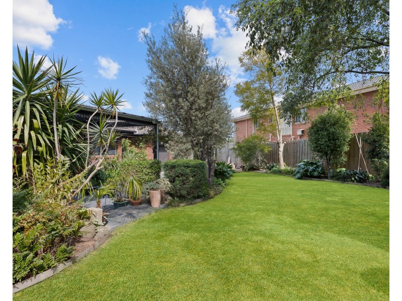 4 Sporing Court, Endeavour Hills VIC 3802