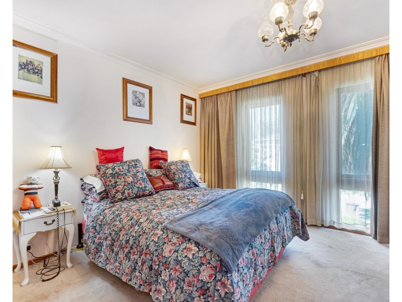 3 Dozey Place, Endeavour Hills VIC 3802