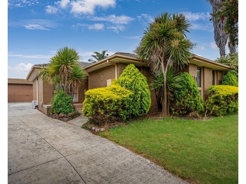 44  MILDURA CRESCENT, Endeavour Hills VIC 3802