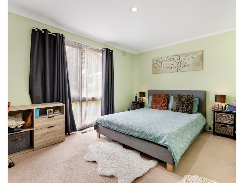 53 Daniel Solander Drive, Endeavour Hills VIC 3802